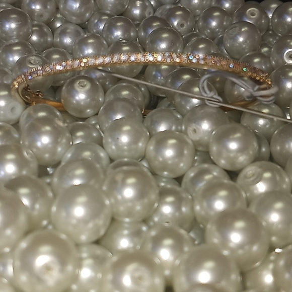 Nordstrom Gold Cubic Zirconia Bangle Bracelet - Picture 6 of 13